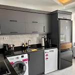 Apartment With Jacuzzi And Pool 10 Minutes From The Deadsea